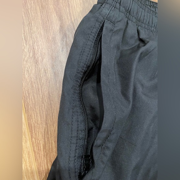 BAPE shorts size L - Picture 2 of 7